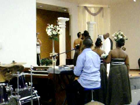 Buddy Strong singing at a wedding