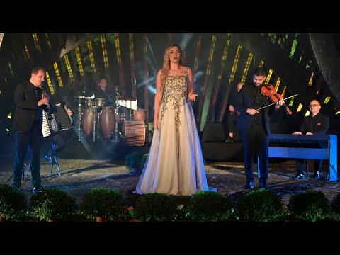 Elena Andonovska - Iznikna mi badem drvo / Изникна ми бадем дрво (Official Video 2025)