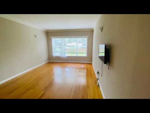 2/31 Clonbern Road, Remuera