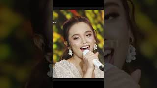 Download lagu 'nananana' mahadewi padi x lyodra #shorts #mahadewi #padi #lyodra mp3