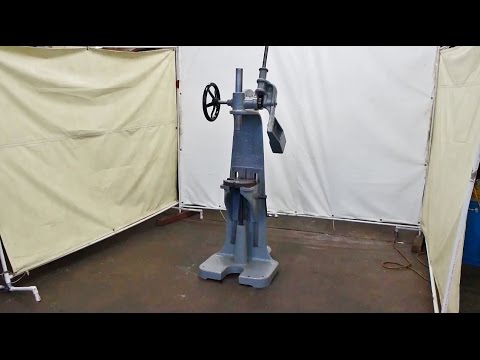 GREENERD 7 Ton Ratchet Style Arbor Press