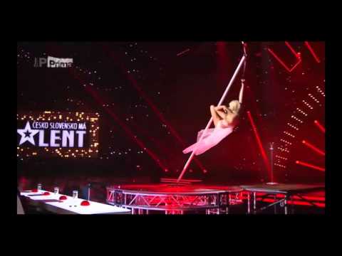 Růženka Kunstýřová - Česko Slovensko má talent 2015 (semifinal) - poledance
