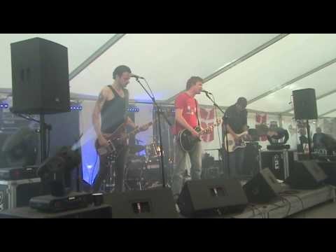 Sarcasm live Kløften 2010 whats the use.dv