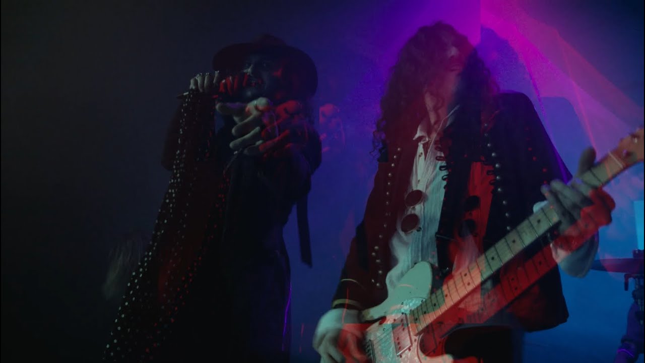 HE MERCURY RIOTS udostepnił nowy singiel Sporting L.A. Muscle Rock!