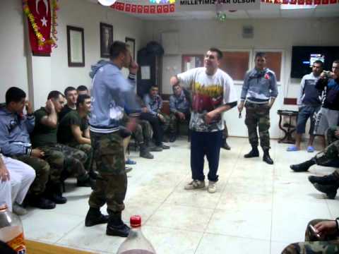 İşkence Mc & Gürkan Beatbox -  Canlı Performans   2011   .MOV
