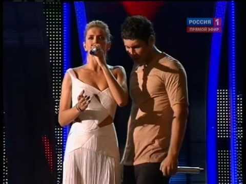 Вера Брежнева и Dan Balan - Лепестками Слёз (Новая Волна 2011)