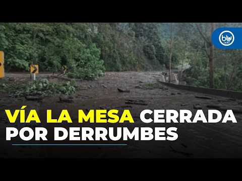 Cierre de la vía Mosquera - La Mesa por deslizamiento de tierra: varios vehículos quedaron atrapados