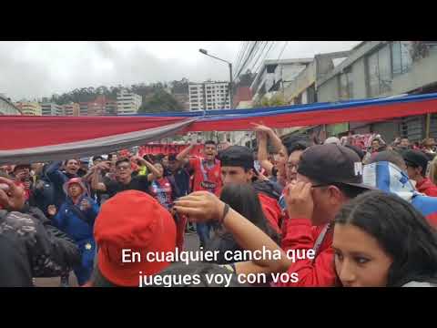 "LETRA: (El) Nacional te llevo en el corazón/ CDEN-MAREA ROJA" Barra: Marea Roja • Club: El Nacional