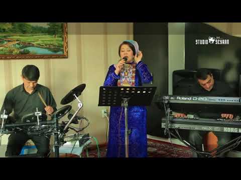 Akgul Çaryýewa Dőn göwnvm Halk Aydym