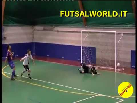 Super goooooooolllllllll . . . Lorenzo Toscano ( Chignolese Calcio a 5 )