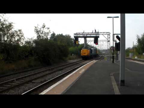 DRS Class 37s, 37602 & 37603, 1Q05 passing Walsall (29th September 2014)