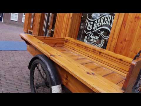 Arthur Feenstra — Mannenkledingzaak Only for Men groeit tegen de trend in