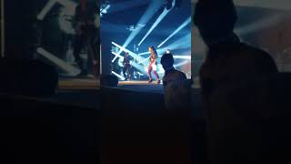 Macklemore Oct 6, 2017 how to play the flute