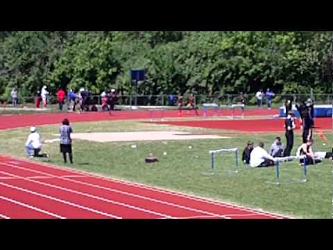 Ladue Invite 2012 200 Girls Harrold, Lydia McCluer