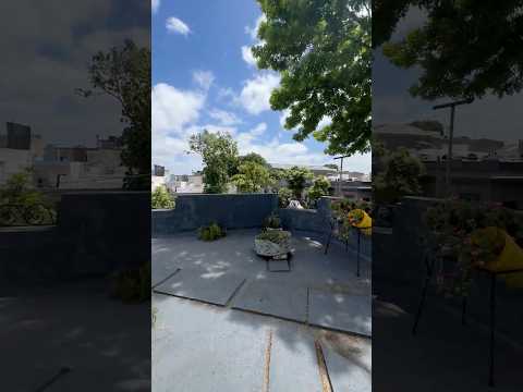 Se alquila casa en La Comercial, 2 dormitorios, a buen precio y sin gastos comunes, acceso a azotea