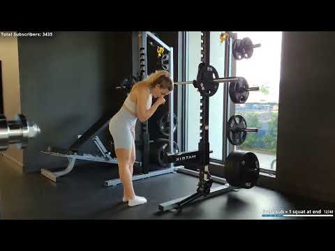 Melina | How many plates can she lift?