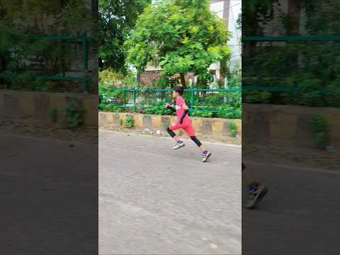 👑 No stopping, only moving forward.#RunningKing  #FitnessMotivation #YouTubeShorts #RudraFitness