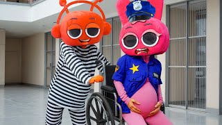 Prisoner Oren becomes Pinki police’s accidental doctor 😂| Incredibox Sprunki In Real Life