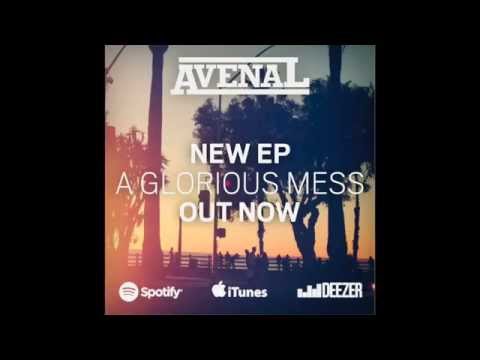 AVENAL - A GLORIOUS MESS - 01 - Circles