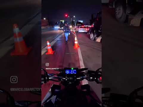 O que você faria nessa situação ? #comando #moto