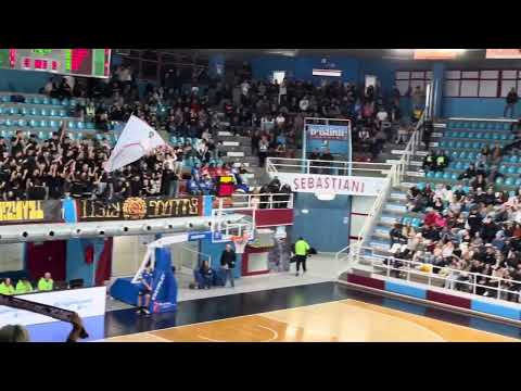 Sebastiani Rieti-Forlì, tripla Darius Perry 