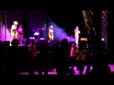 Hande Yener-Vay(Canlı Performans)