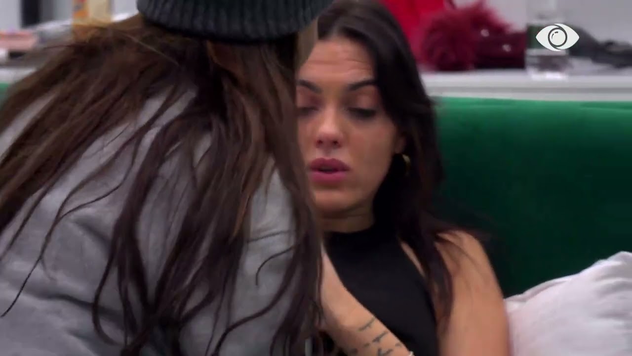 Rozana përgatiti picën për Livian dhe e ushqen: Nuk ka dalë e mirë!