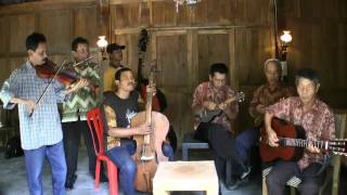Download lagu Kroncong Setiakawan in Yogya 2 - 'Bengawan Solo' 'Jali Jali' mp3 Download lagu Kroncong Setiakawan in Yogya 2 - 'Bengawan Solo' 'Jali Jali' mp3
