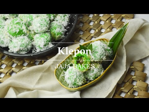 Klepon | Indonesian Glutinous Rice Balls with Palm Sugar Filling and Grated Coconut | Jaja Bakes