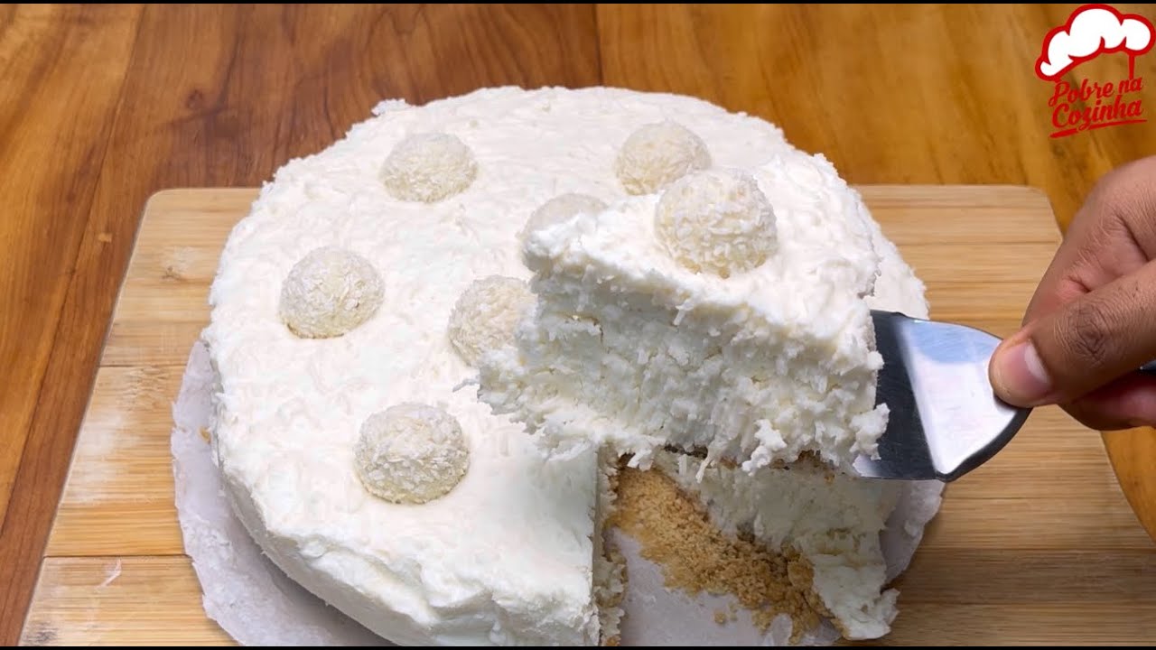 essa e a famosa torta Rafaelo, sem ir ao fogo e derrete na boca