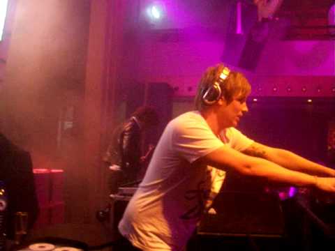 Jamie Westland & Spike @ Panama Sneakerz Muzik 10-04-10