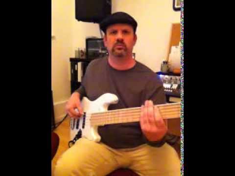 "Comunicate" Manolito Simonet Bass Cover by Sebastian Link
