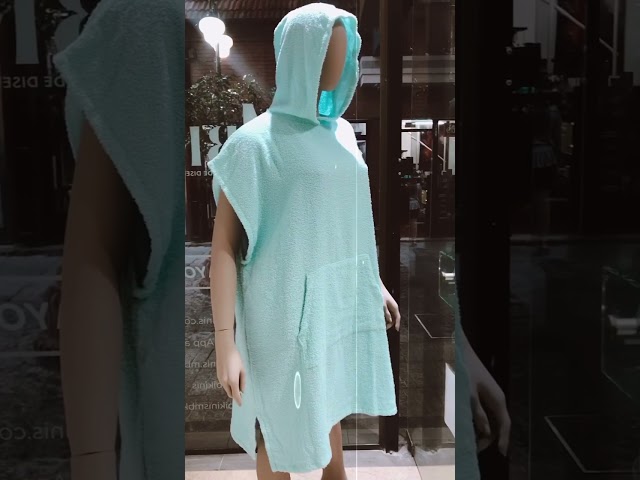Vídeo relacionado con Toalla con capucha de Tortugas Ninja mutantes adolescentes, Poncho de Raphael, toalla de playa 100% algodón, toalla de baño para vestir, envoltura de natación