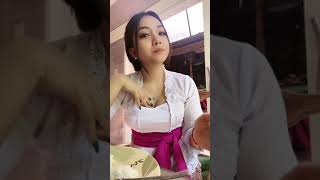 Download lagu Pesona gadis Bali mp3