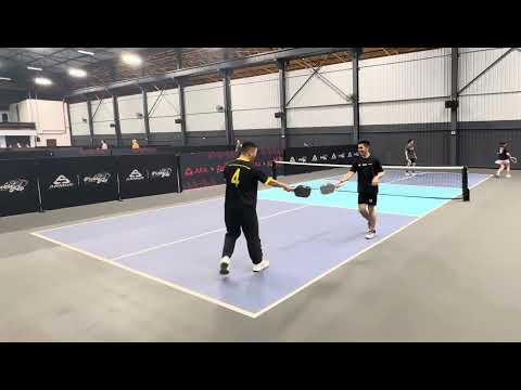 13/10/25 Yang & Wan vs Douglas & Yu