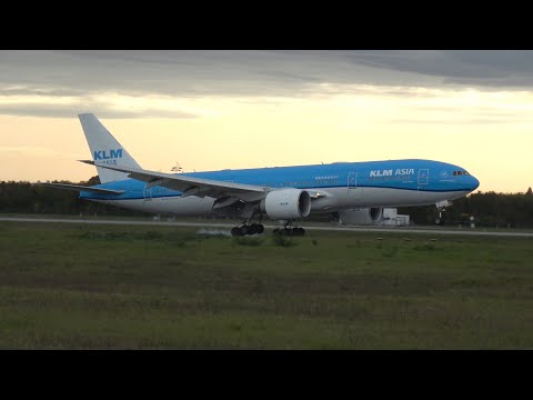 Erstbesuch KLM Boeing 777-206(ER) PH-BQM Piloten Training