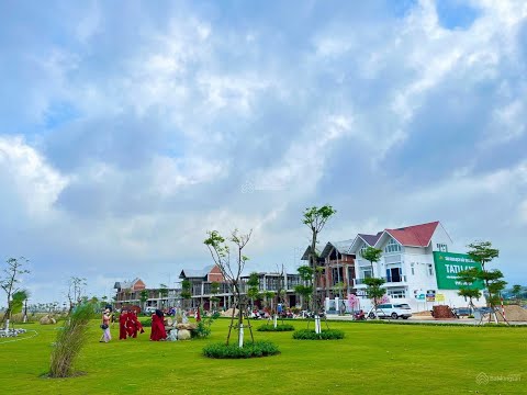 Bán Đất Biệt Thự Ven Biển - Cách Sân Bay chỉ 5 phút - Đường rộng 17m5