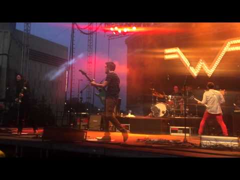 Weezer - Eulogy For A Rock Band - Live (4/18)