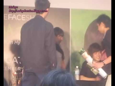 [Fancam3] Kim Hyun Joong - Fans Gathering @ Pavilion KL 101204
