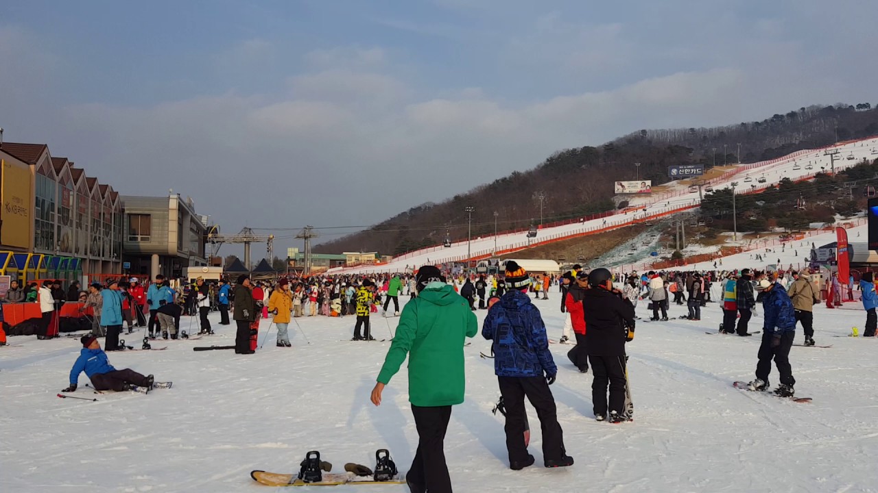 Lần đàu đi trượt tuyết - Vivaldi Park  | Hung Nguyen Page