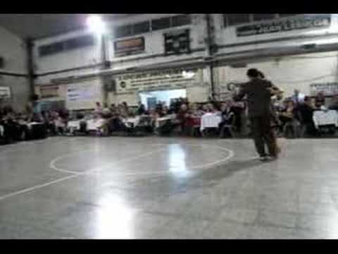  Mariana Dragone  and  Pablo Garcìa  are  dancing  to  the  tango  "  Embrujamiento  "
