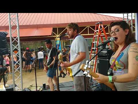 The Butts Live at The Vans Warped Tour in Dallas, TX 7/6/18