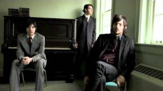 Avett Brothers - Kind of in Love