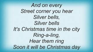 Garth Brooks - Silver Bells Lyrics
