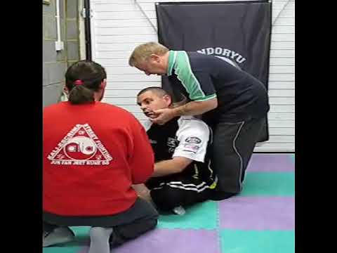 Grand Master Paul Bowman   Ko Kyusho Jitsu On the arm   UK private training