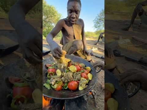 This is incredible delicious food Hadza cooks for survival in forest #hadzabetribe #cooking #food
