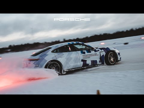 The fourth world record for the Taycan – drifting on ice at the Arctic Circle