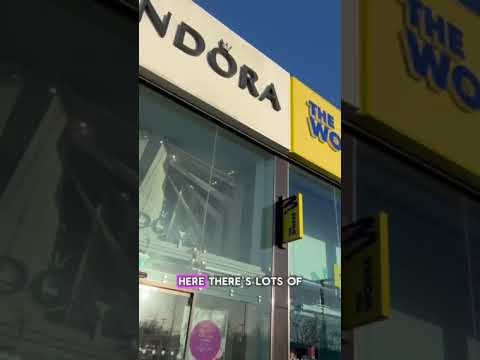 Thumbnail for Teesside University video of Mia titled Spend December in Teesside with student Mia