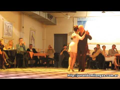 El Chino Perico y Paola Tacchetti en el Sin Rumbo "Poema"