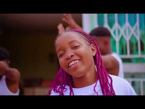 Pat C ft Debbie Malizan - CHANGA (Dir Ropczo)